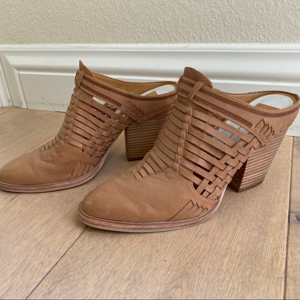Dolce Vita Half Boots - 9